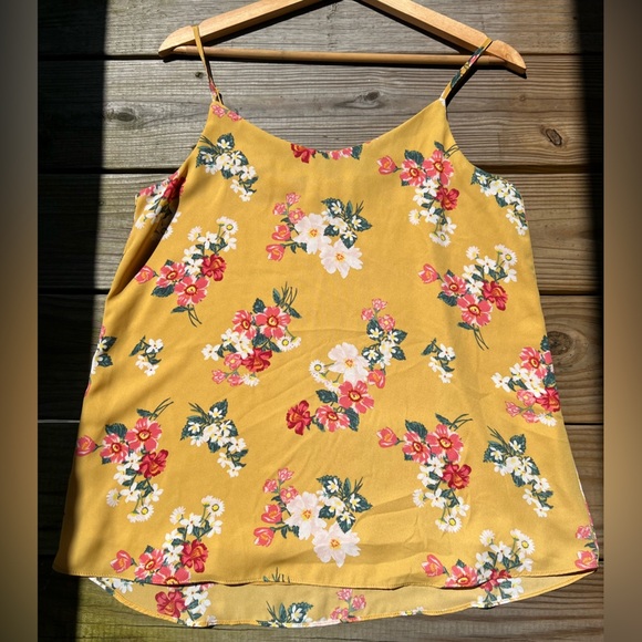 Women’s medium Pink Republic Floral Yellow tank top - Picture 4 of 7